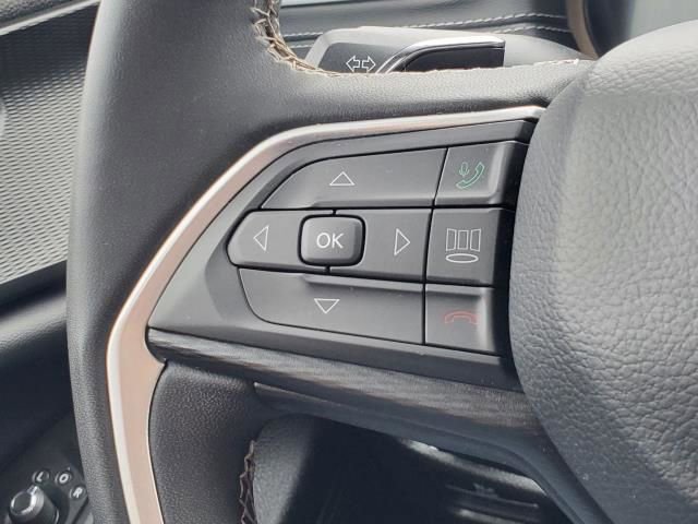 Used 2024 Jeep Grand Cherokee L Laredo image 15