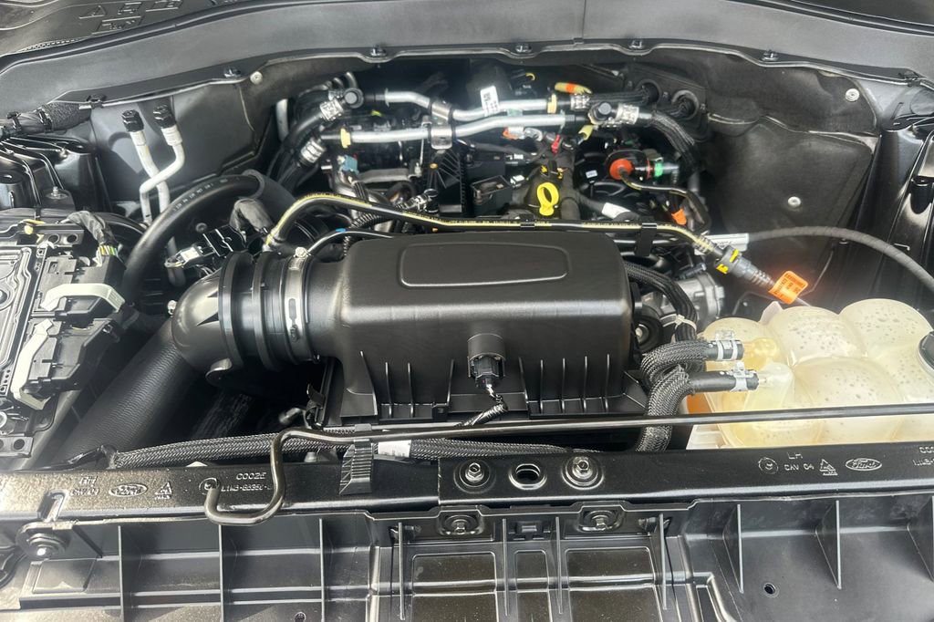 Certified 2023 Ford Explorer XLT image 21