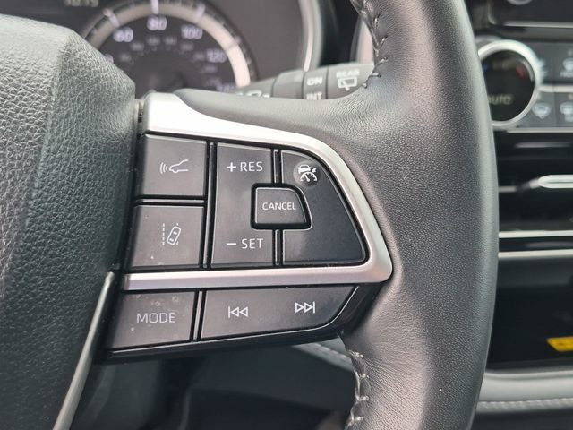 Certified 2024 Toyota Highlander XLE AWD/4WD image 18