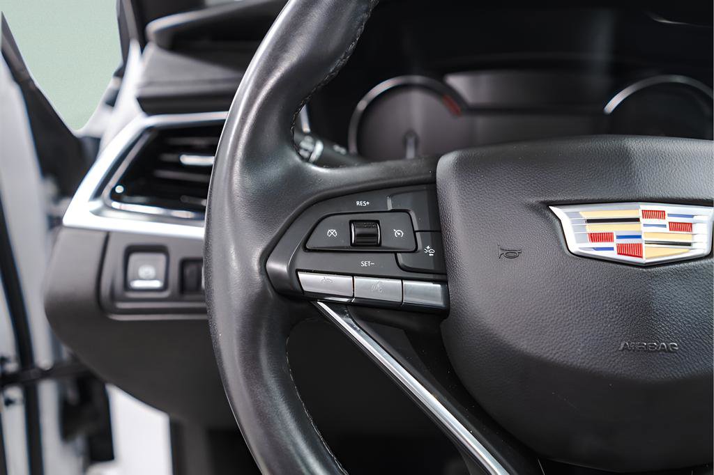 Used 2023 Cadillac XT6 Luxury image 12