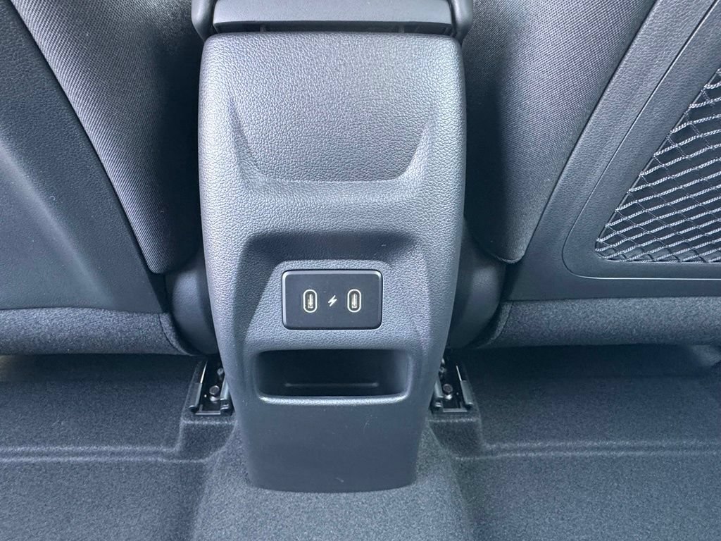 Certified 2026 Hyundai Venue SEL FWD image 12