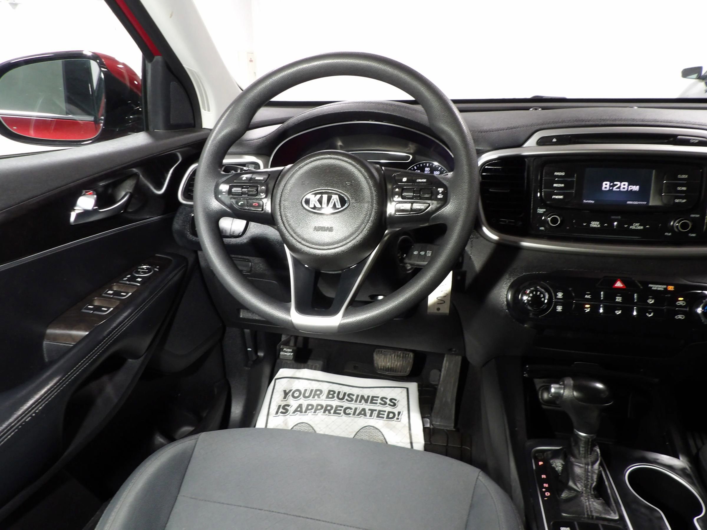 Used 2017 Kia Sorento LX Sport Utility 4D image 12