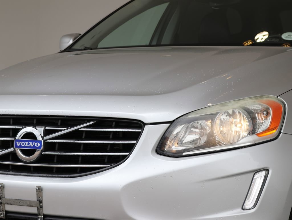 Used 2015 Volvo XC60 T5 w/ Protection Package AWD/4WD image 11