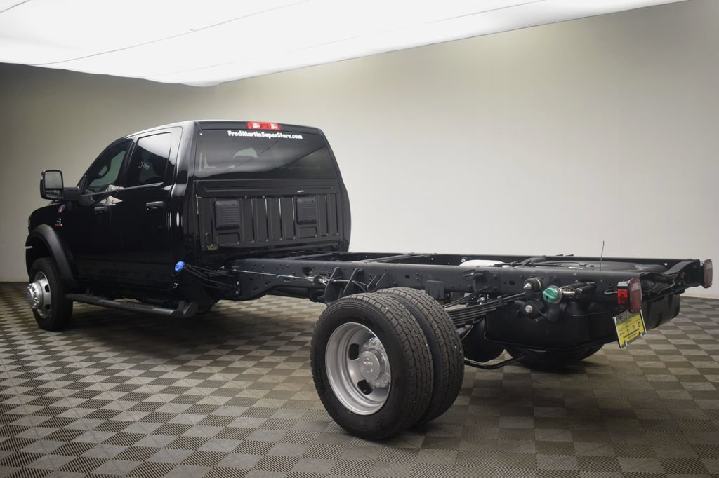 New 2026 RAM 5500 Tradesman AWD/4WD image 10