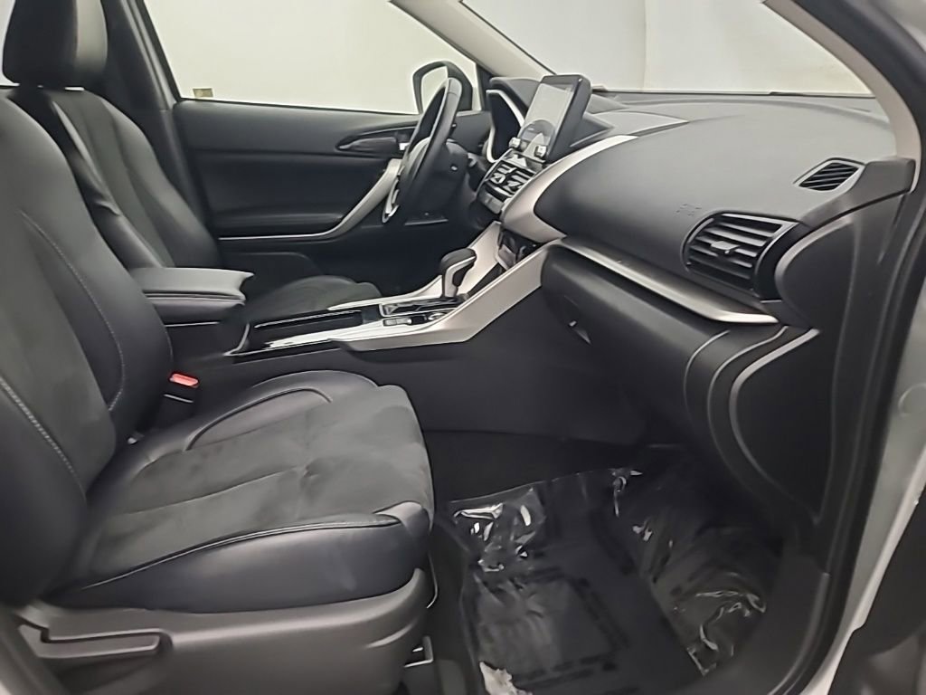 Used 2025 Mitsubishi Eclipse Cross SE image 14