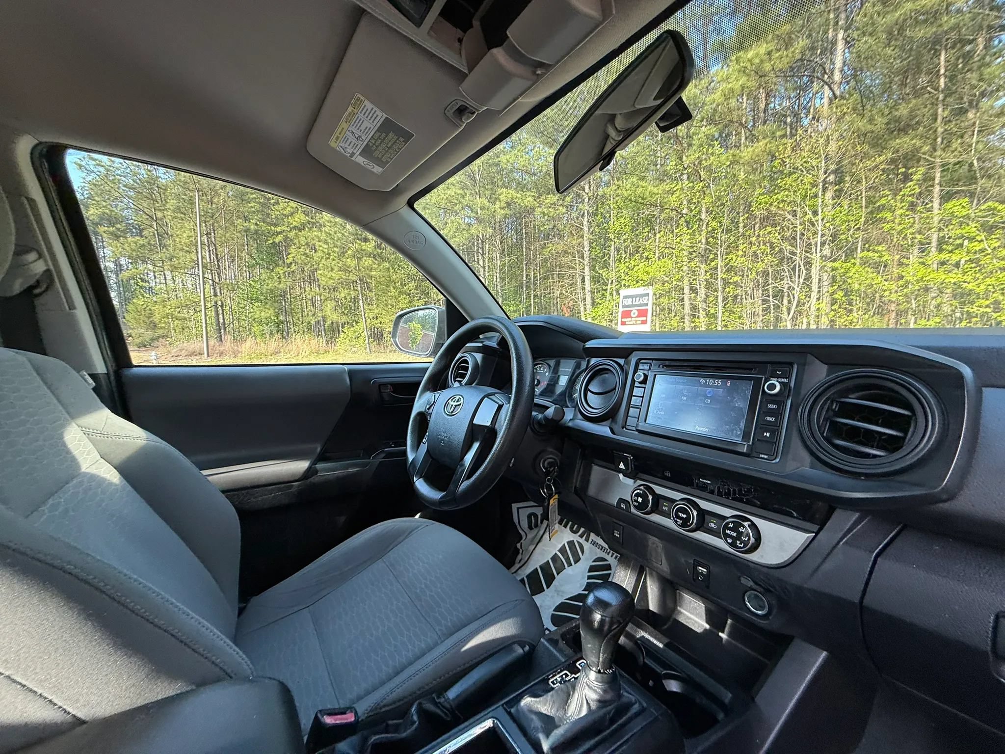 Used 2016 Toyota Tacoma SR w/ SR Convenience Package RWD image 23
