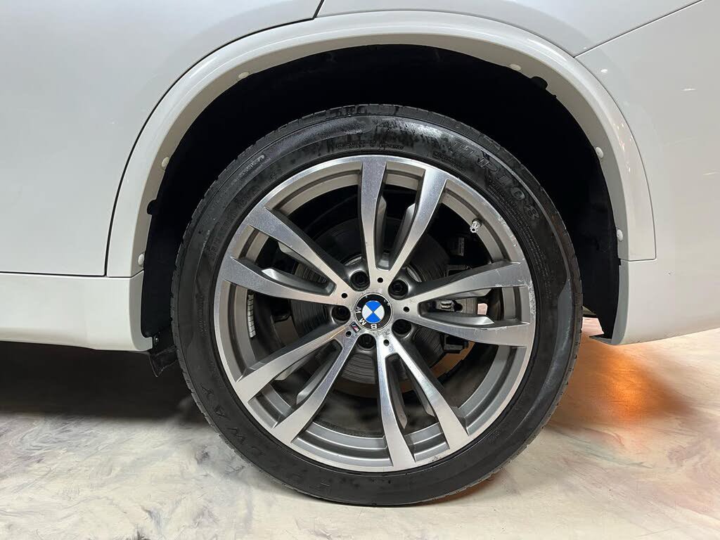 Used 2014 BMW X5 xDrive50i AWD/4WD image 38