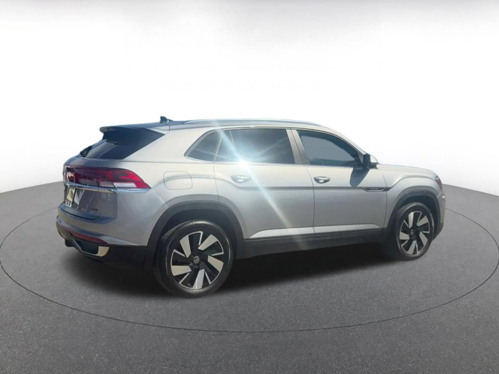Used 2026 Volkswagen Atlas Cross Sport SE AWD/4WD image 14