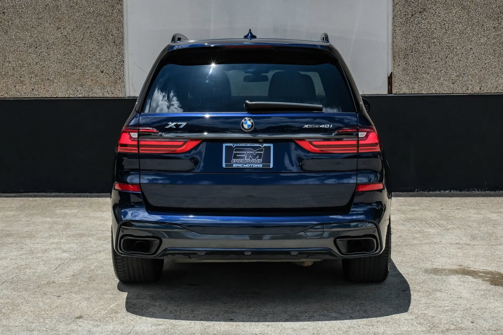 Used 2021 BMW X7 xDrive40i w/ M Sport Package AWD/4WD image 11