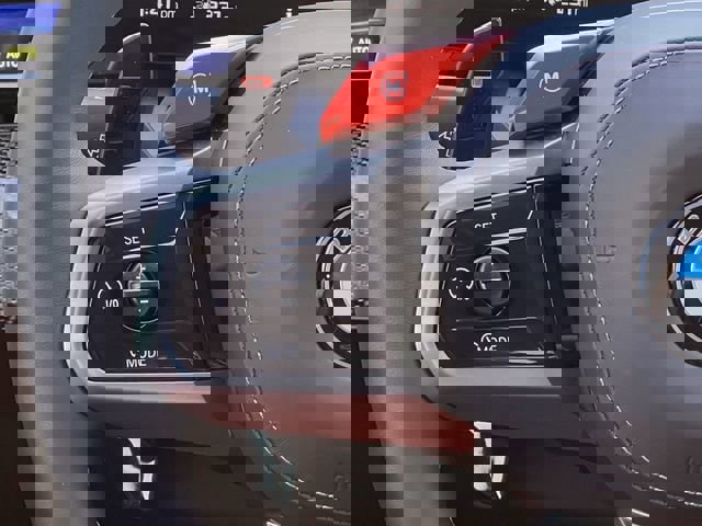 Used 2026 BMW M5 w/ Carbon Package image 15