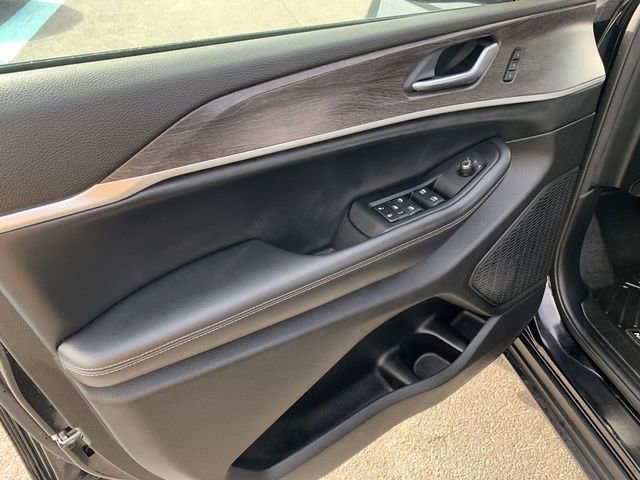 Used 2023 Jeep Grand Cherokee Limited w/ Luxury Tech Group II image 19