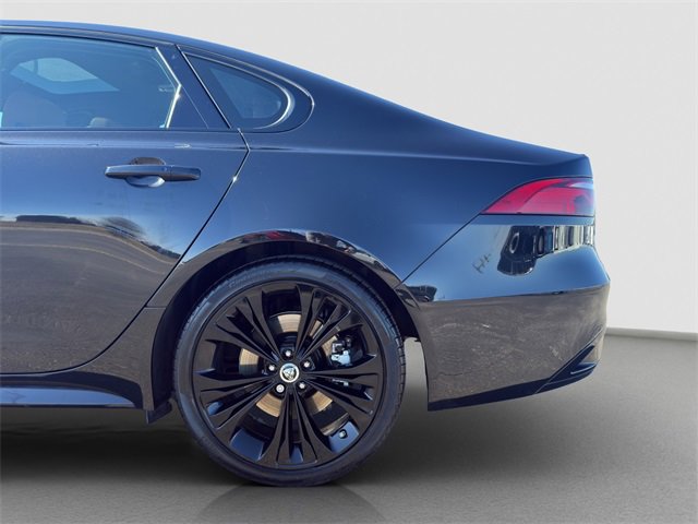 Used 2024 Jaguar XF R-Dynamic SE image 22