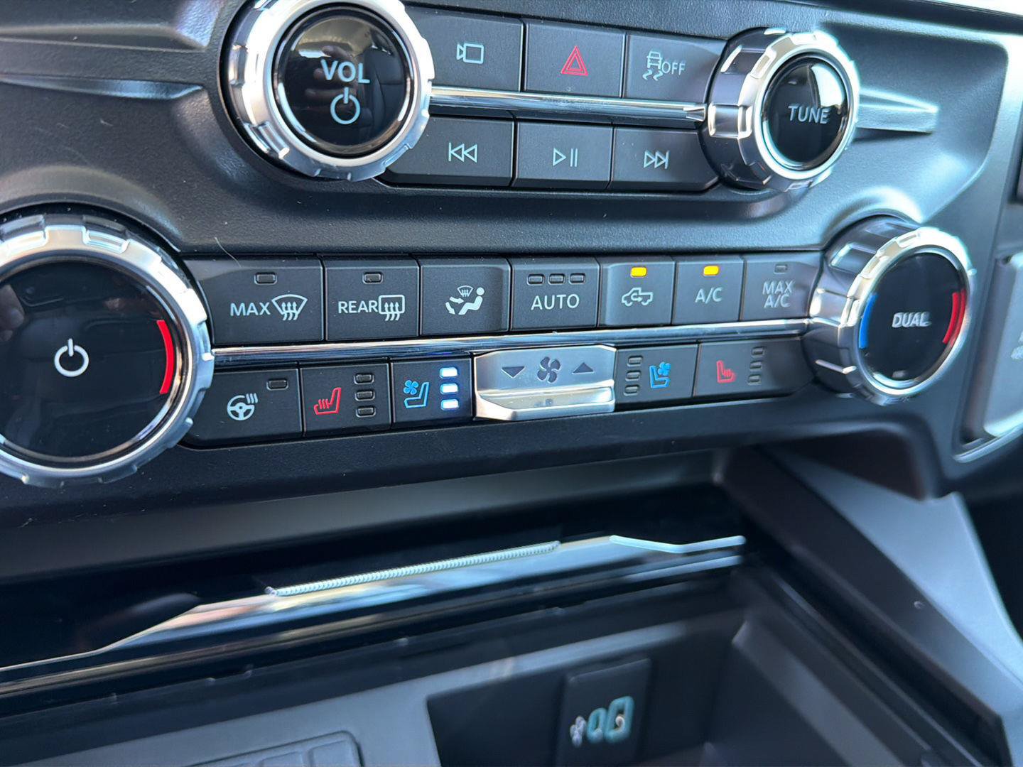 New 2027 Ford F250 Lariat AWD/4WD image 29