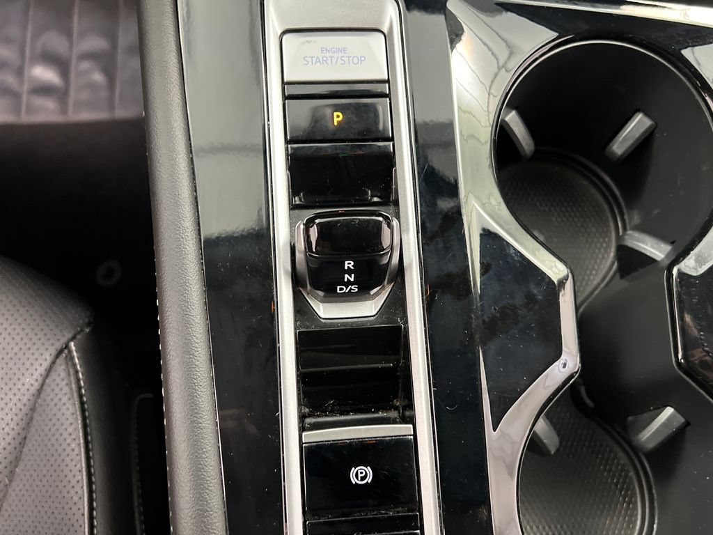 Used 2025 Volkswagen Atlas SE FWD image 56