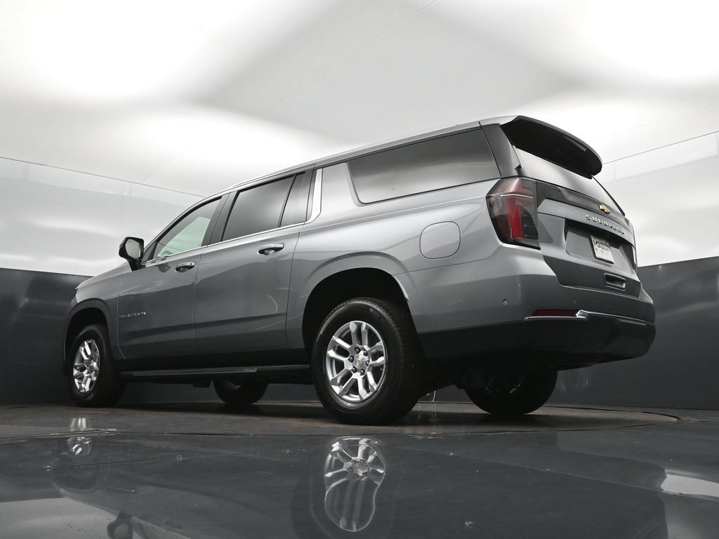 New 2026 Chevrolet Suburban LS RWD image 41