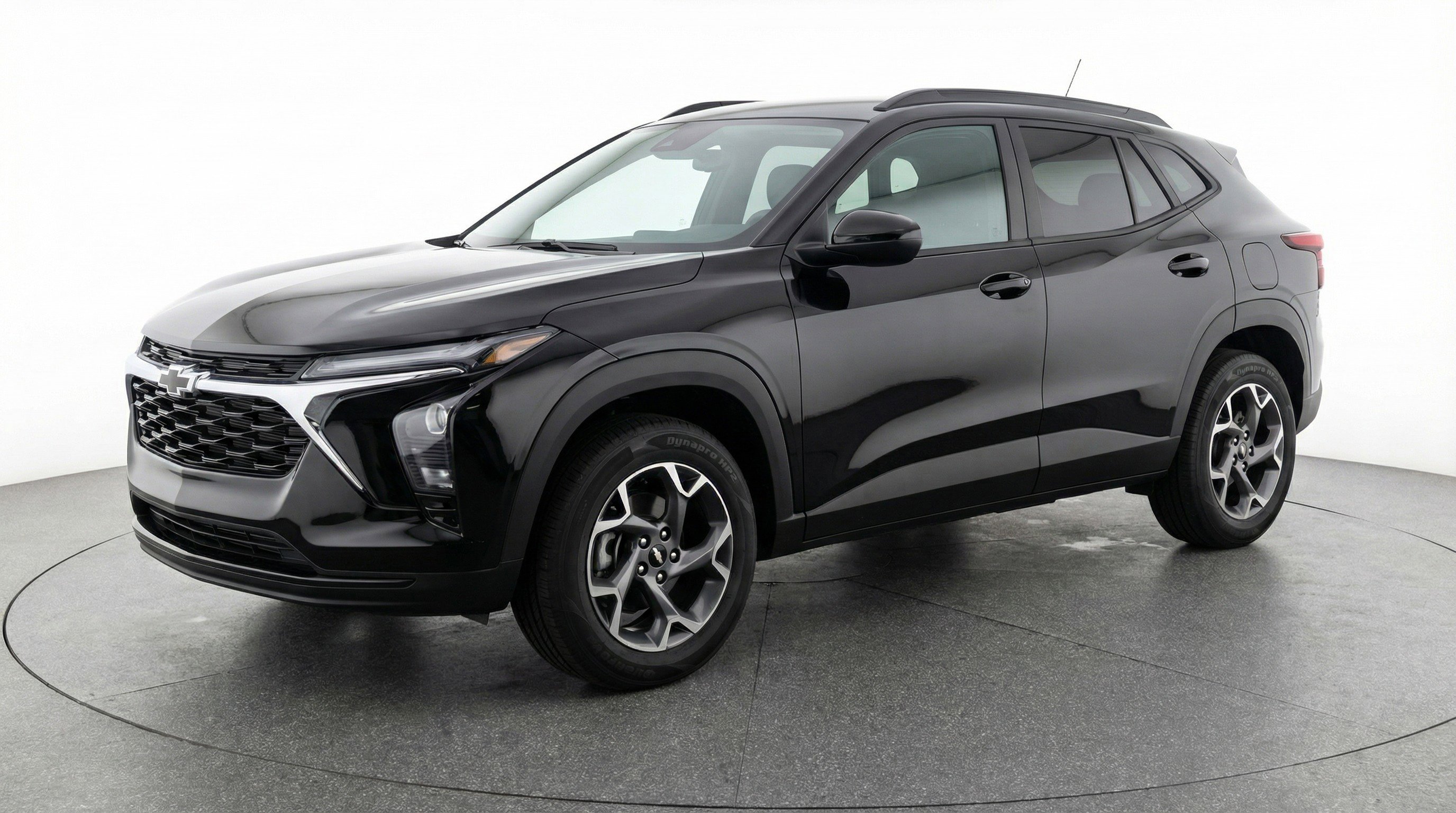 Used 2025 Chevrolet Trax LT w/ LT Convenience Package image 3