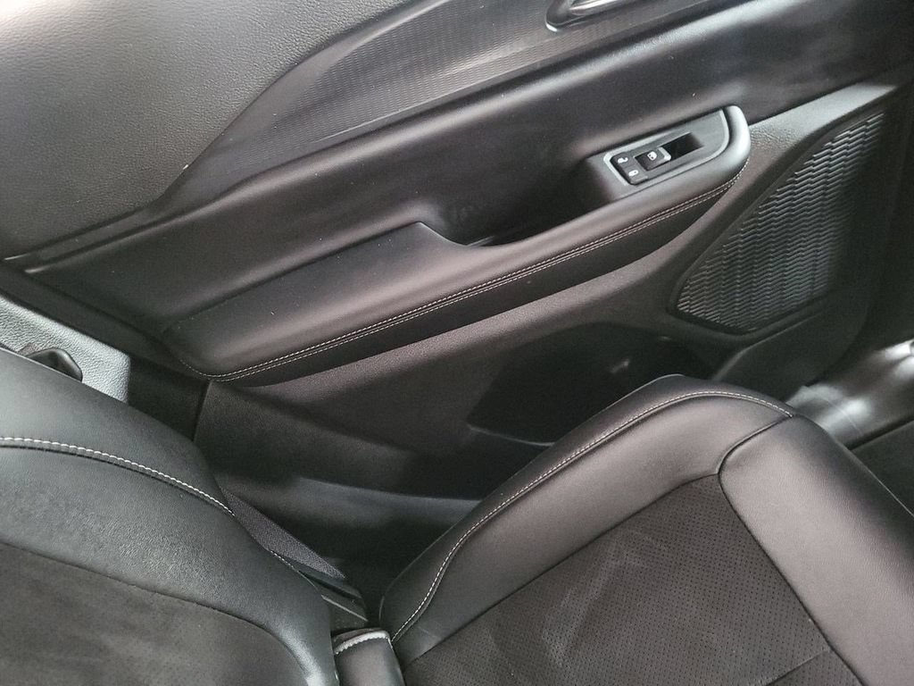 Used 2024 Jeep Grand Cherokee Altitude AWD/4WD image 15