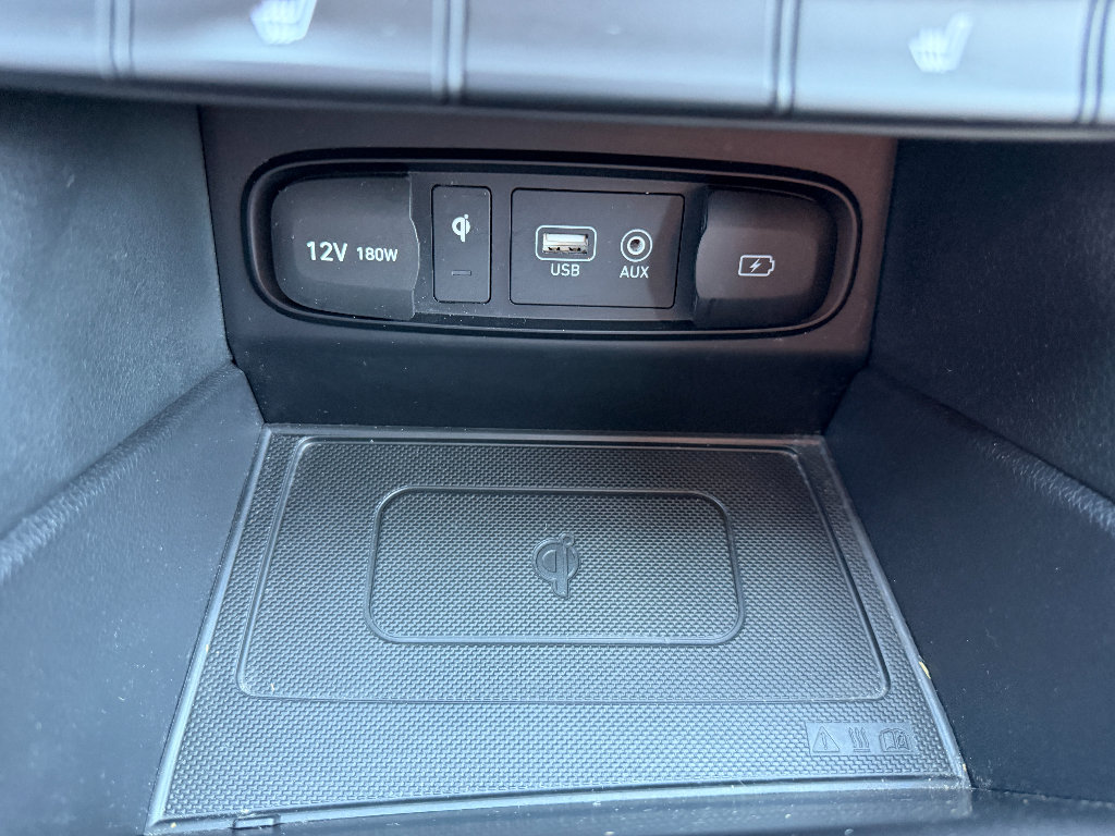 Used 2020 Hyundai Santa Fe SEL w/ Convenience + Premium Package FWD image 51