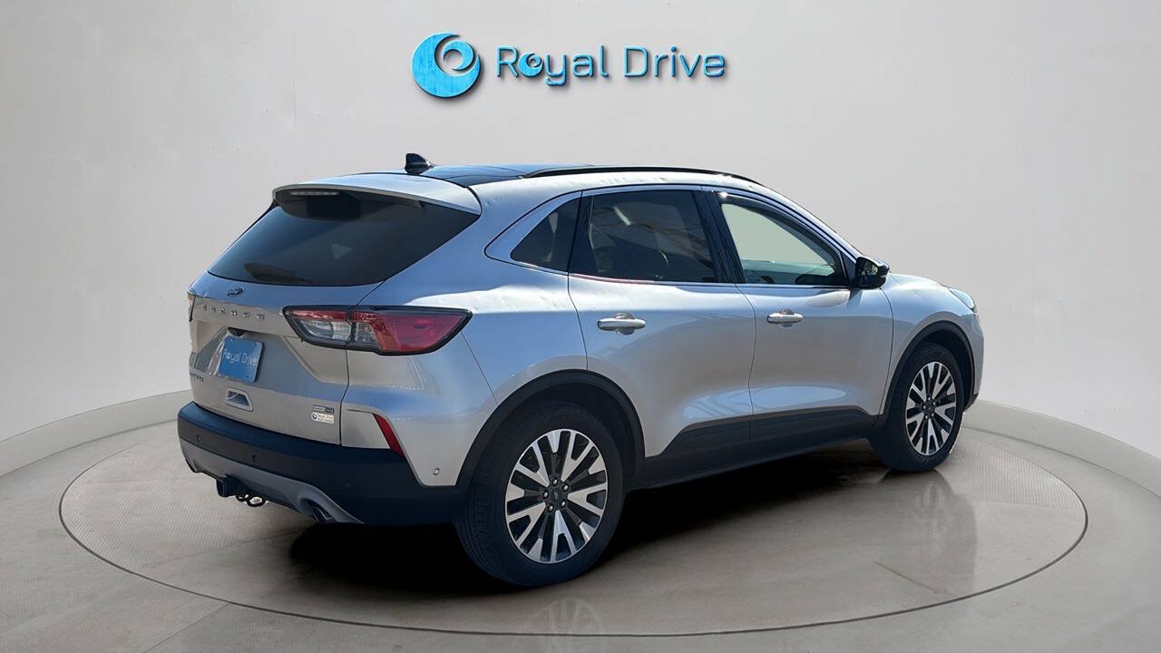 Used 2020 Ford Escape Titanium AWD/4WD image 6
