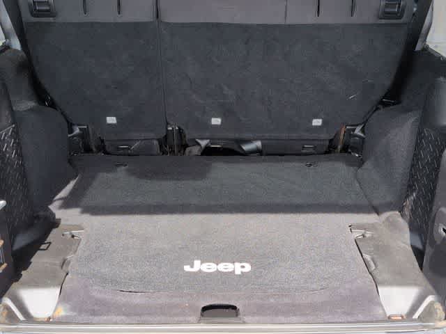 Used 2015 Jeep Wrangler Unlimited Sport image 32