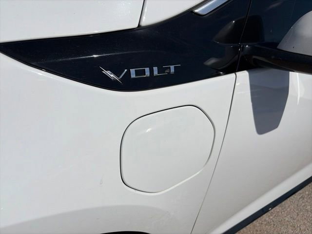 Used 2018 Chevrolet Volt LT FWD image 12