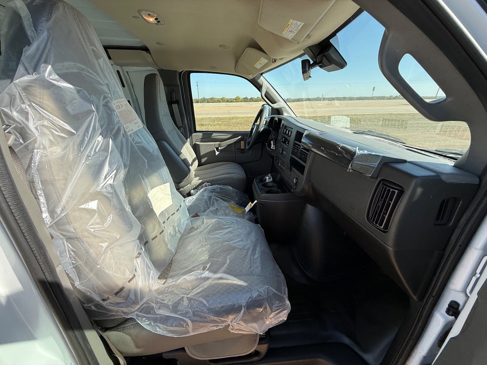 New 2025 Chevrolet Express 3500 Extended w/ Driver Convenience Package image 15