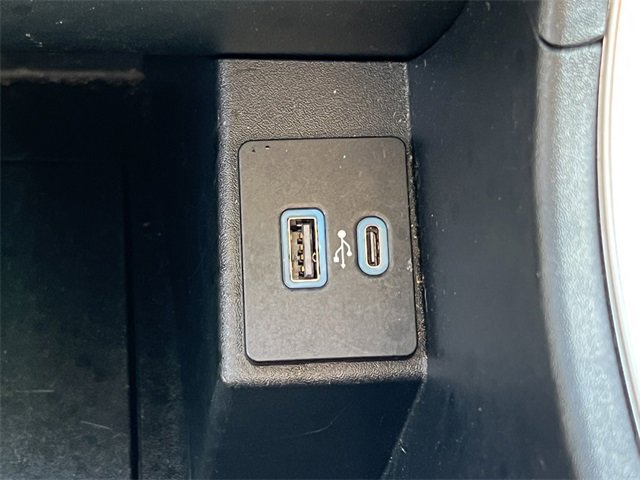 Used 2024 Ford Edge SEL image 27