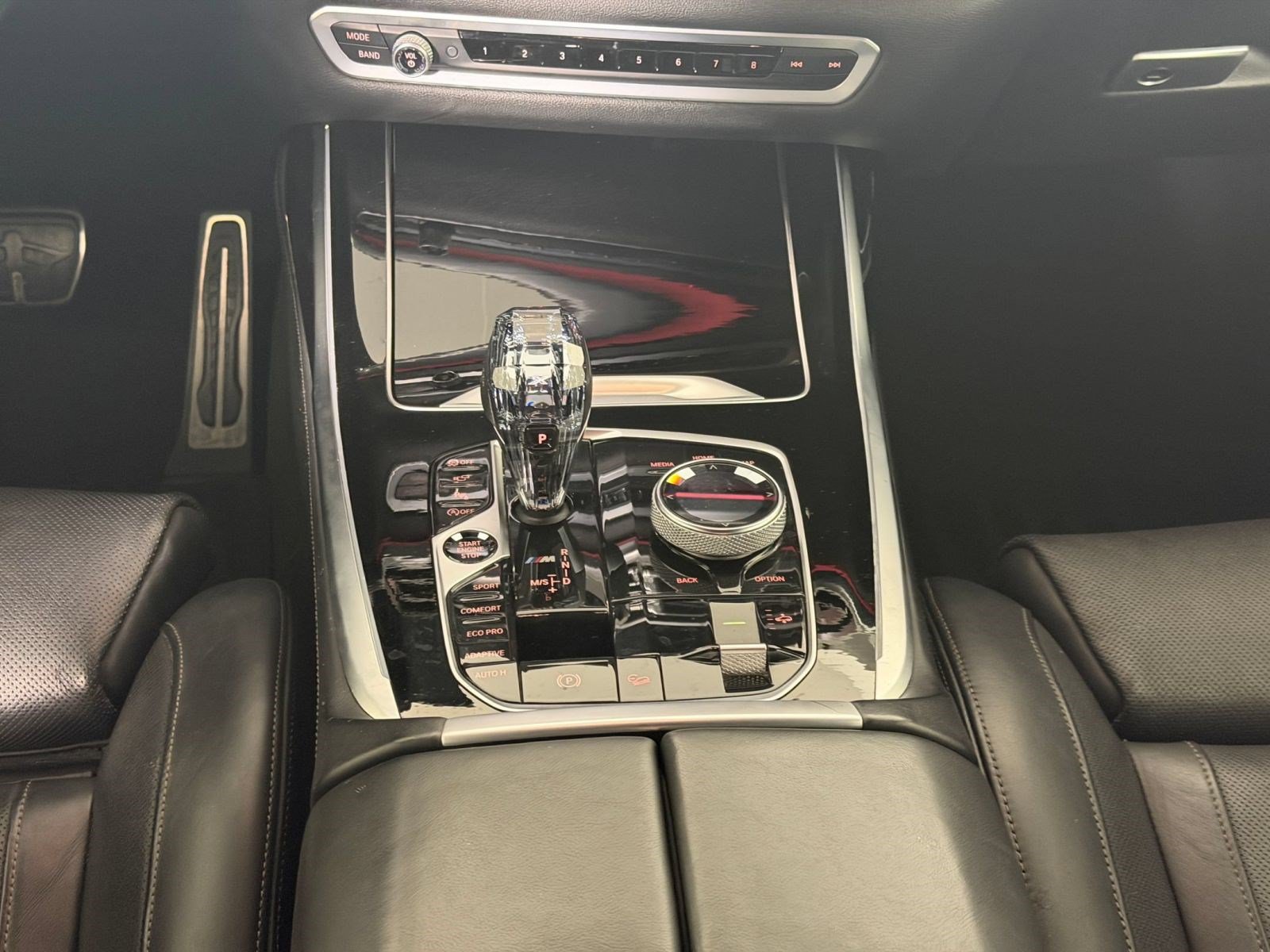 Used 2020 BMW X7 M50i w/ Executive Package AWD/4WD image 16