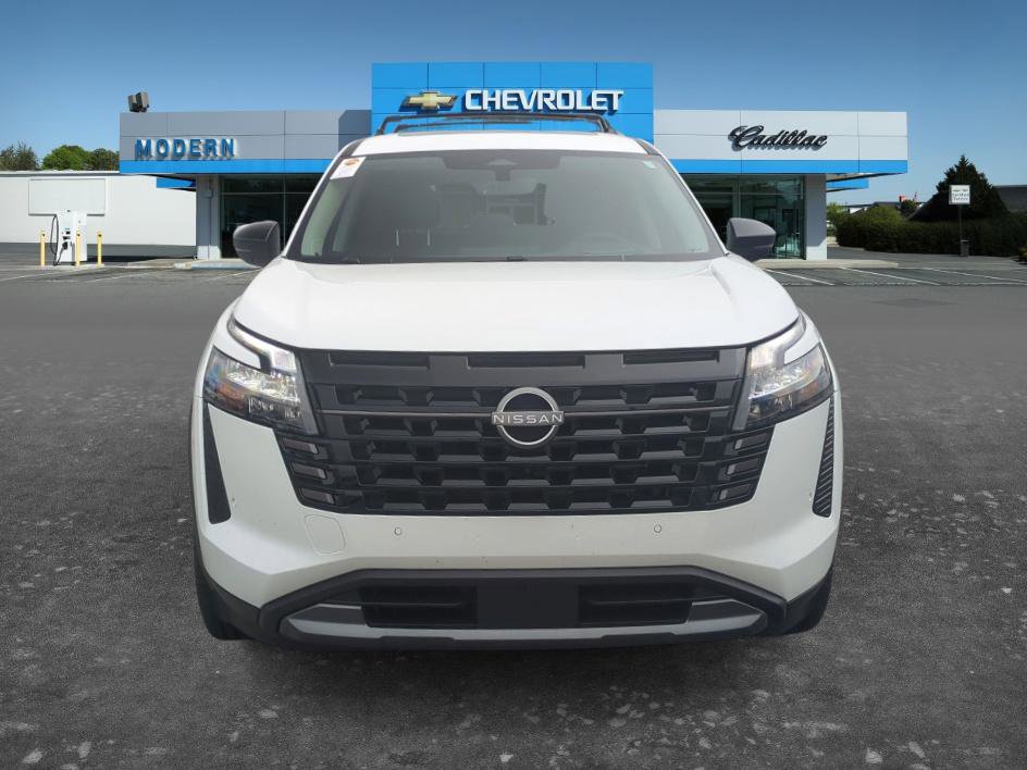 Used 2026 Nissan Pathfinder Platinum w/ Cargo Package AWD/4WD image 8