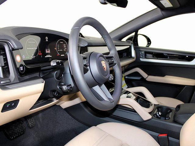 New 2026 Porsche Cayenne Coupe AWD/4WD image 4