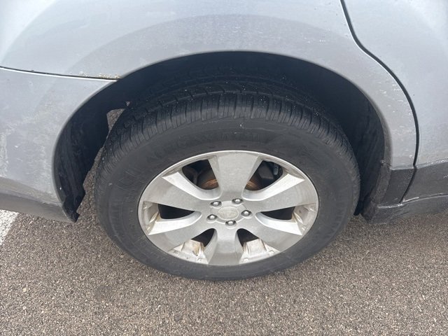 Used 2012 Subaru Outback 2.5i w/ Alloy Wheel Pkg image 16
