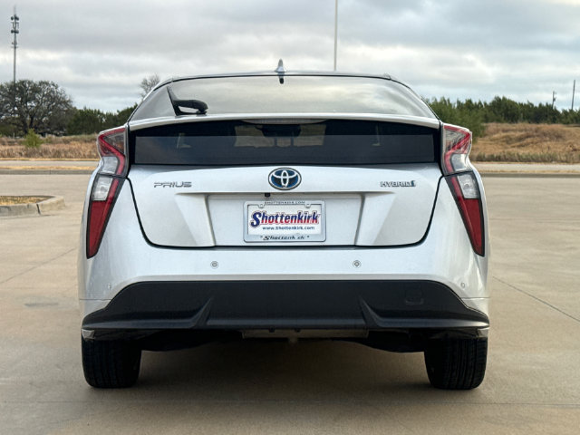 Used 2018 Toyota Prius Four Touring FWD image 7