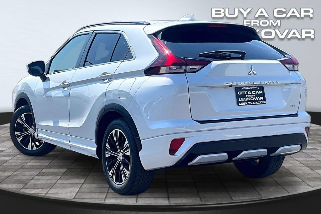 Used 2022 Mitsubishi Eclipse Cross SEL FWD image 2