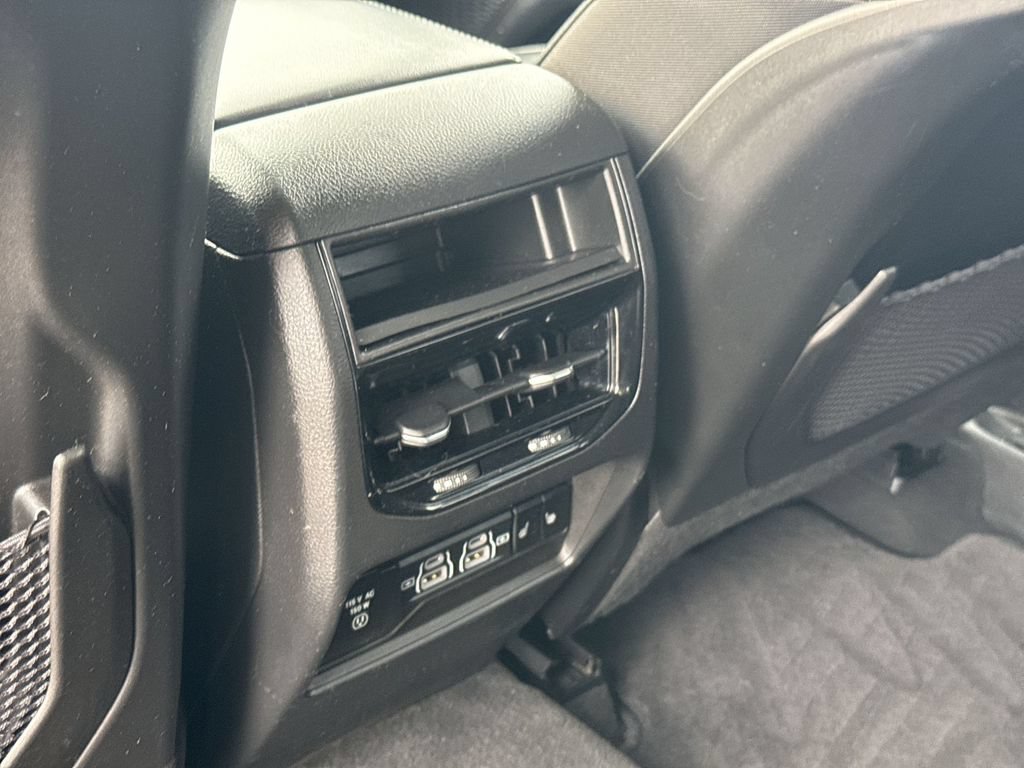 Used 2023 Jeep Grand Cherokee Limited AWD/4WD image 20
