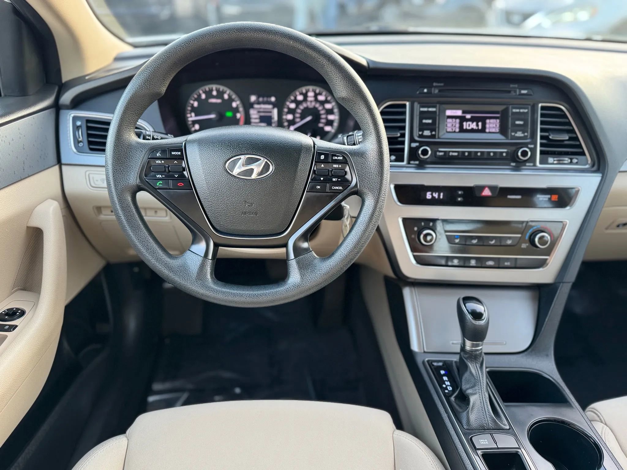 Used 2017 Hyundai Sonata SE image 16