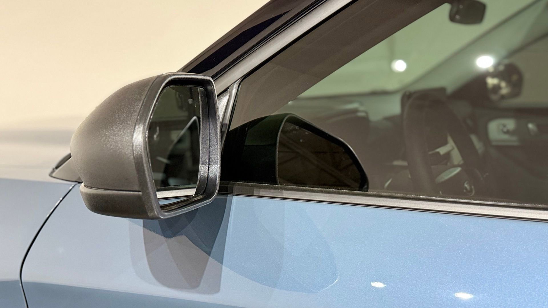 Used 2025 Ford Explorer Active w/ Active Comfort Package image 17