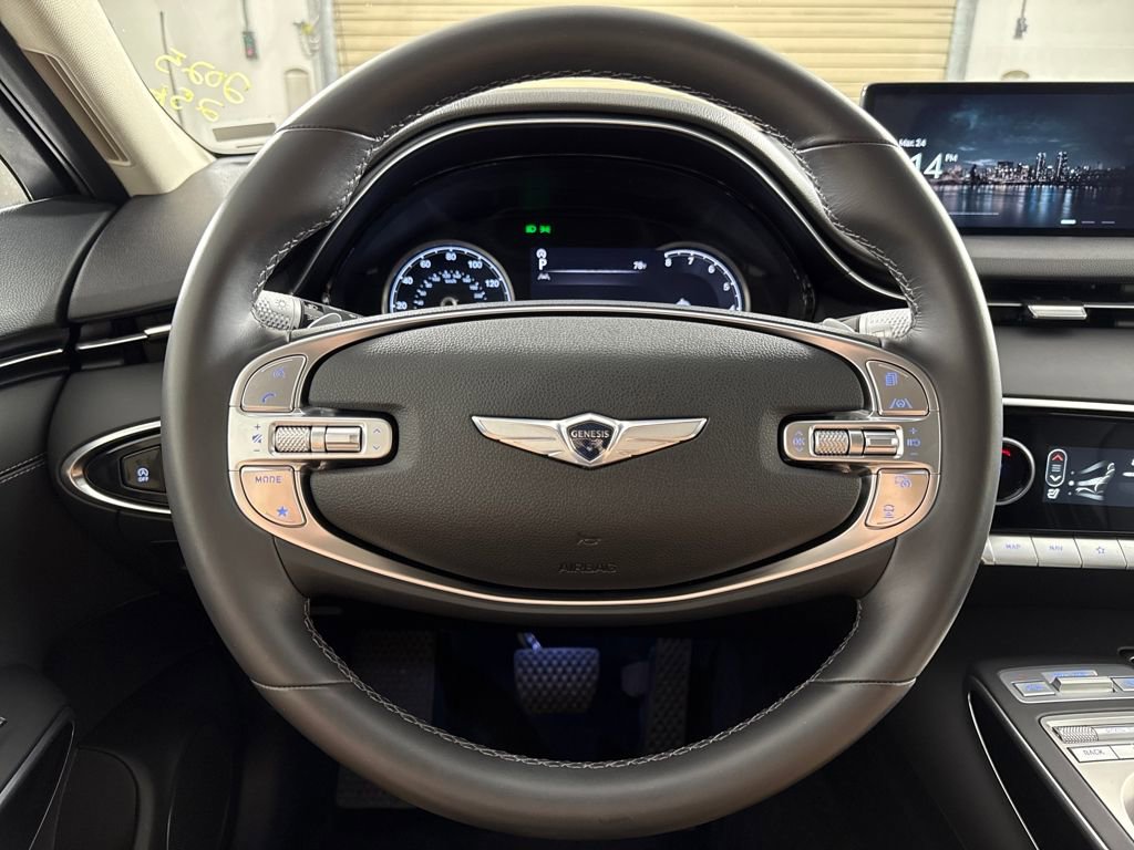 Certified 2025 Genesis GV70 2.5T image 16