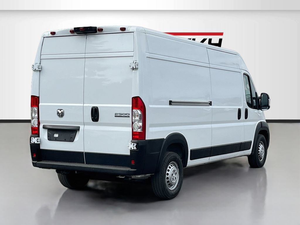 Used 2025 RAM ProMaster 2500 w/ Convenience Group FWD image 7