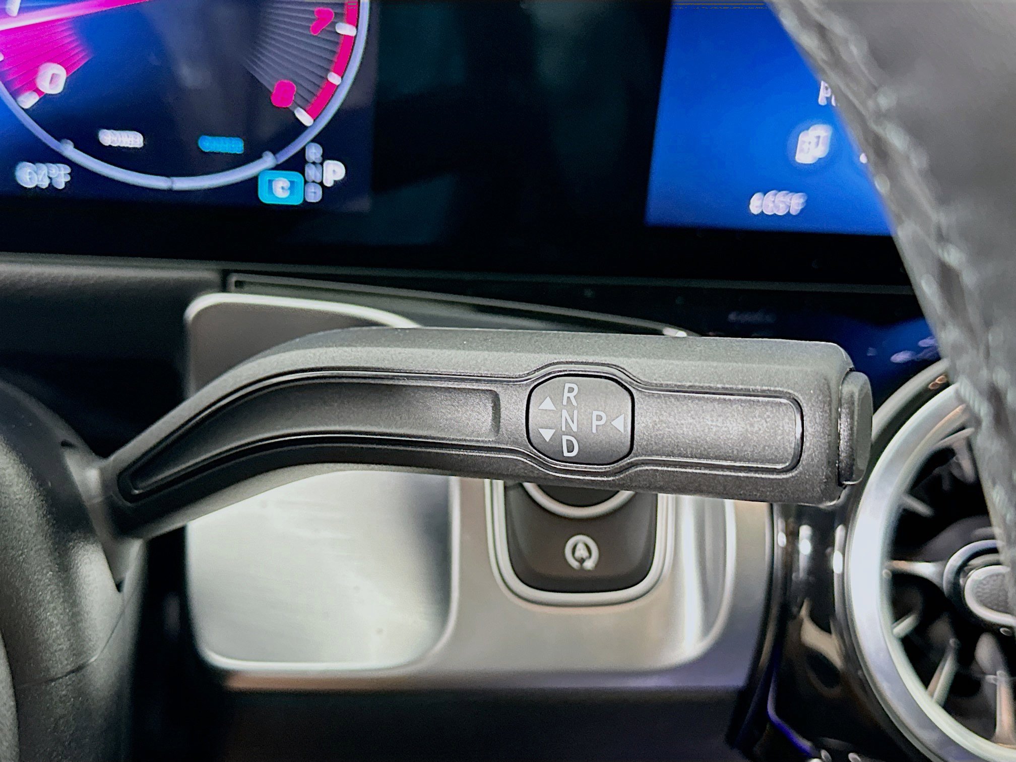 Certified 2025 Mercedes-Benz GLB 250 4MATIC image 20