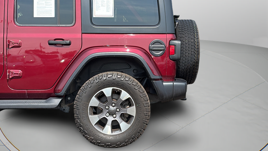 Used 2021 Jeep Wrangler Unlimited Sahara w/ Dual Top Group AWD/4WD image 24