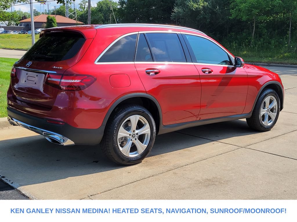 Used 2018 Mercedes-Benz GLC 300 4MATIC image 3
