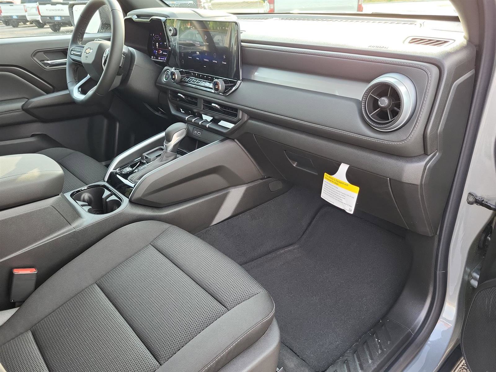 New 2025 Chevrolet Colorado LT image 26