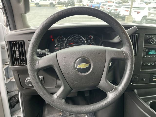 Used 2018 Chevrolet Express 3500 image 5