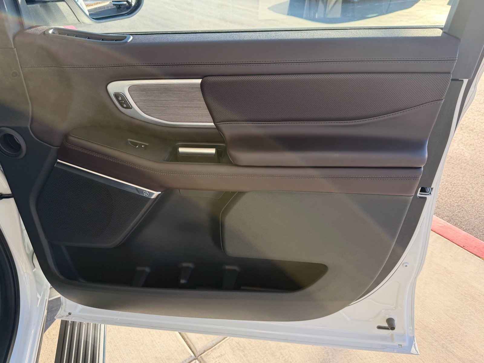 Used 2025 Ford Expedition Platinum w/ Platinum Ultimate Package image 21