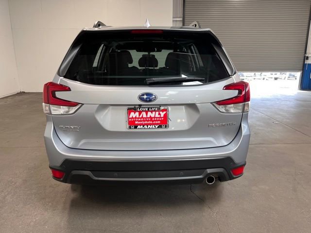Used 2023 Subaru Forester Limited image 4