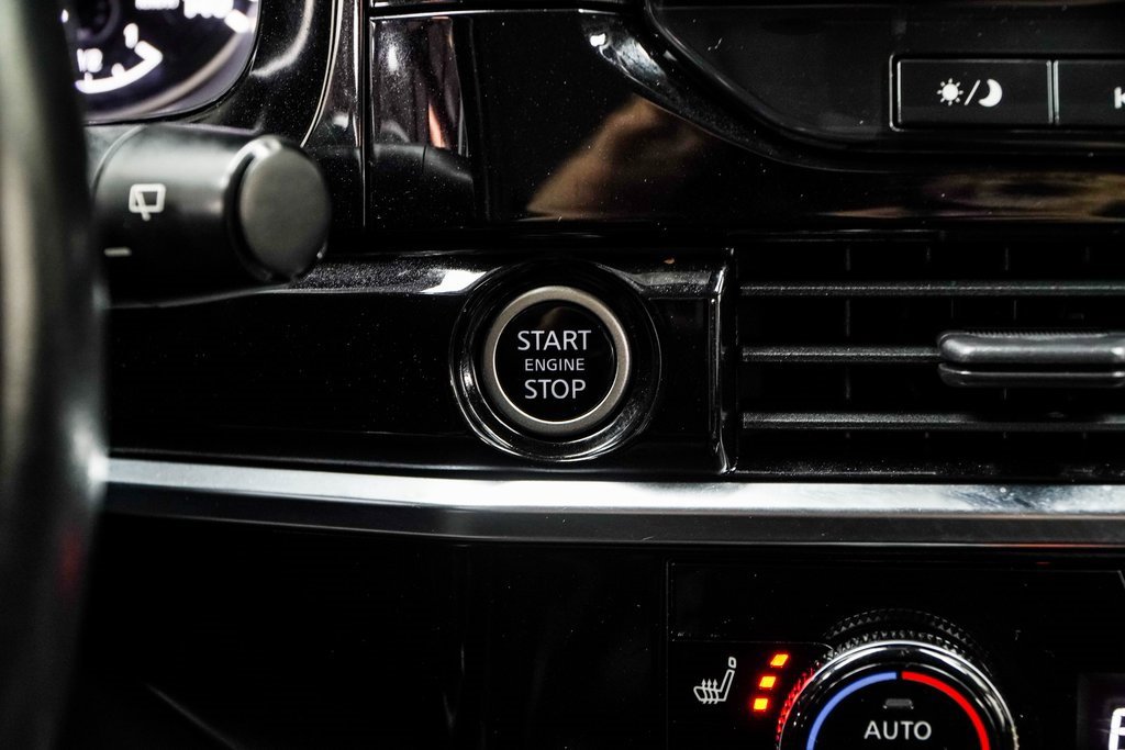 Used 2022 Nissan Pathfinder SL image 26