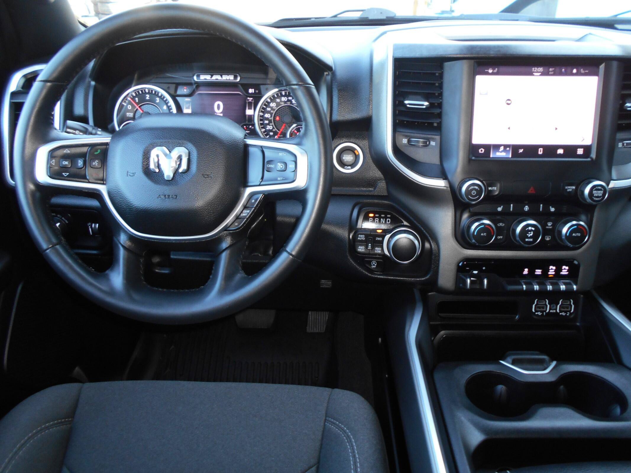 Used 2022 RAM 1500 Big Horn AWD/4WD image 4