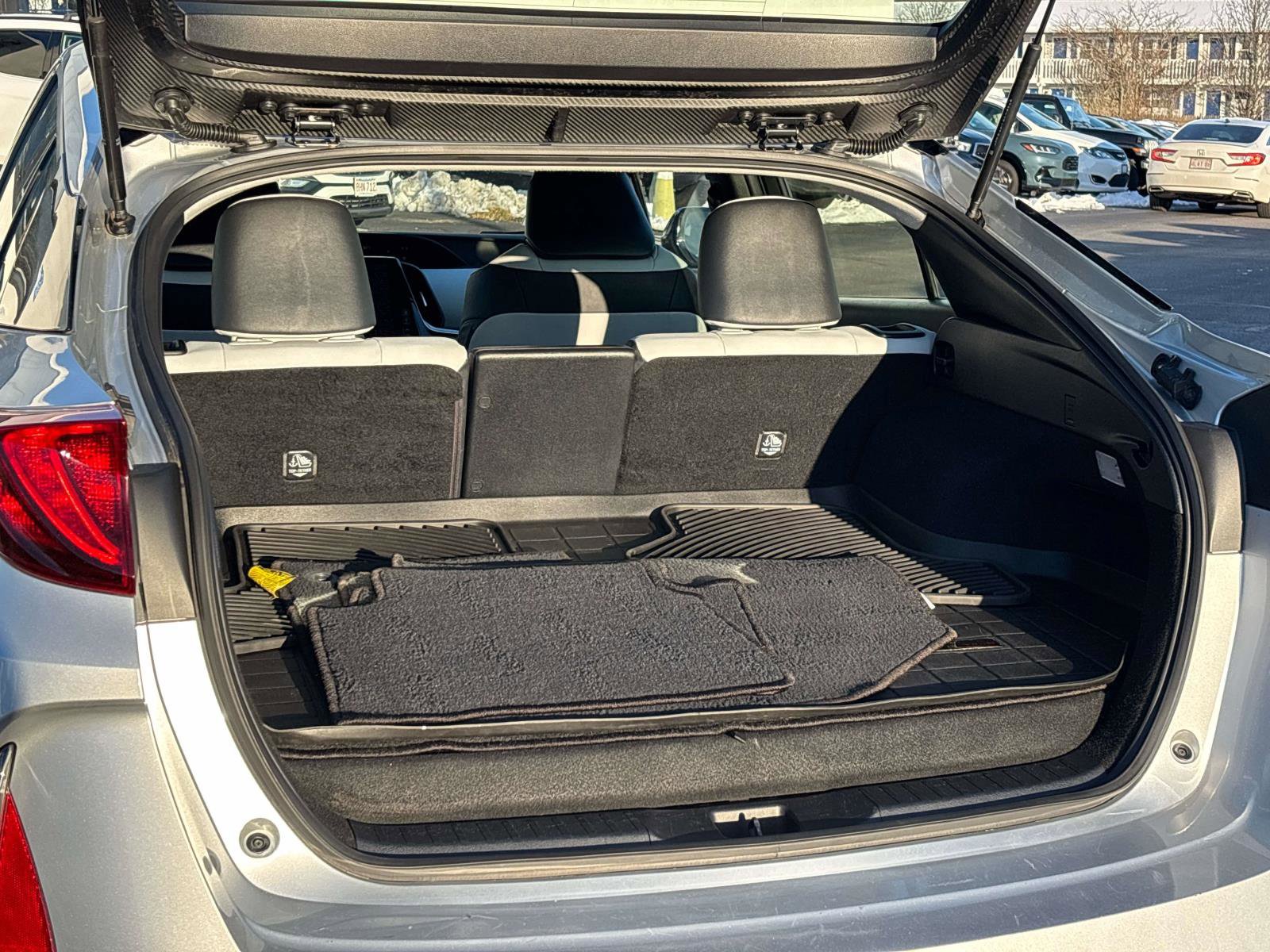 Used 2017 Toyota Prius Prime Premium w/ Carpet Mat Package FWD image 11