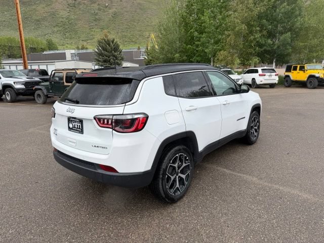 Used 2025 Jeep Compass Limited AWD/4WD image 11