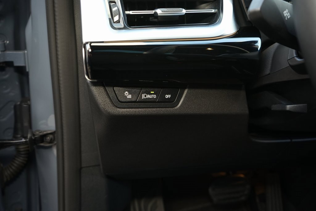 Used 2025 BMW X2 xDrive28i image 22